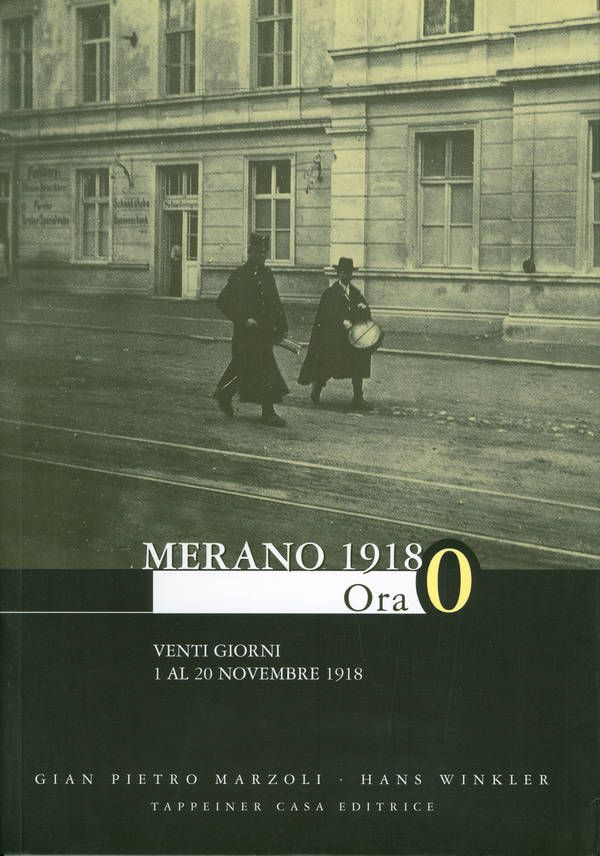 Cover von Meran im Jahr 1918 - zwei Leute gehen durch die Straßen